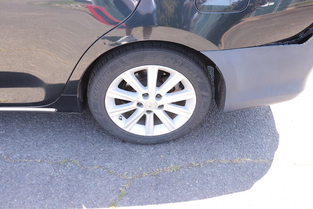 Thumbnail: 2012 Toyota Camry - 6