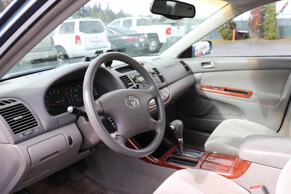 2003 Toyota Camry XLE 2