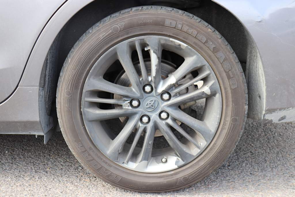 Thumbnail: 2017 Toyota Camry - 6