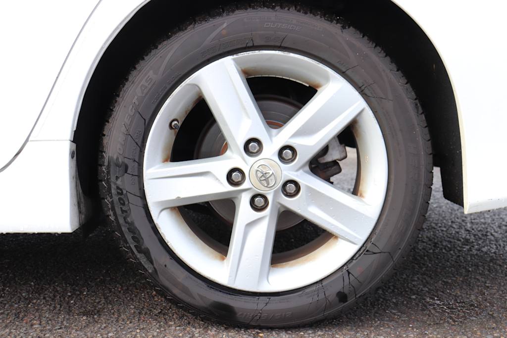 Thumbnail: 2012 Toyota Camry - 6