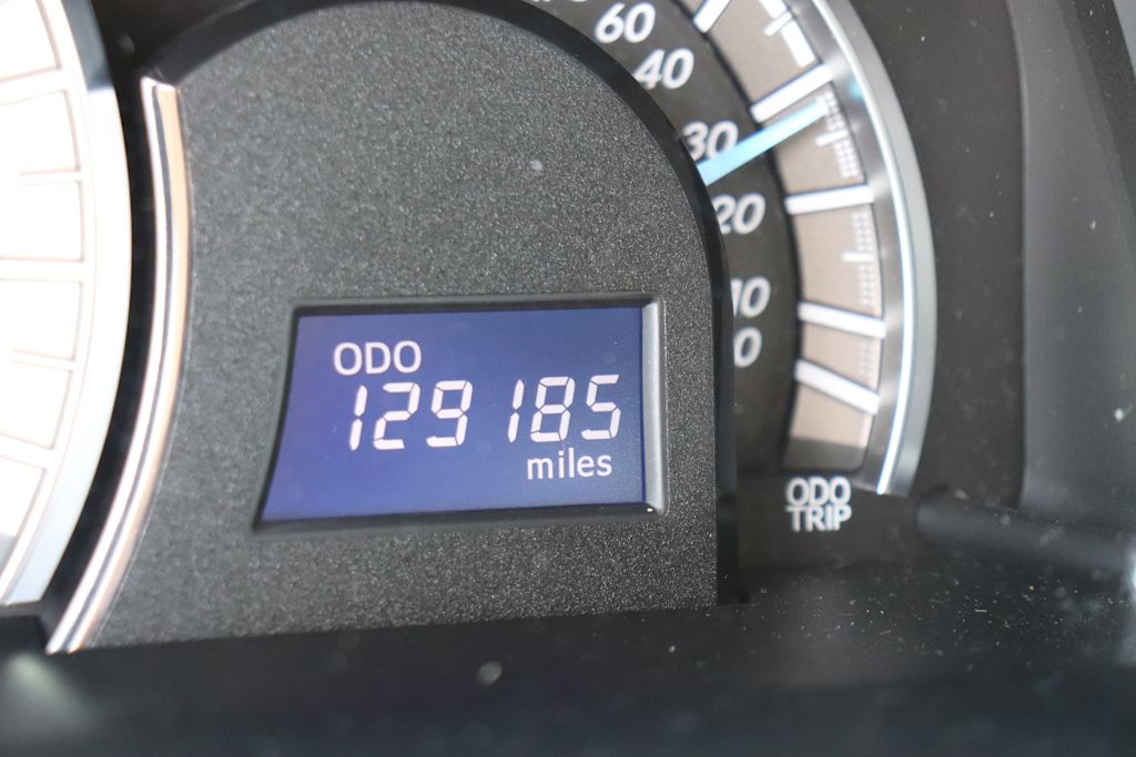 Thumbnail: 2012 Toyota Camry - 7