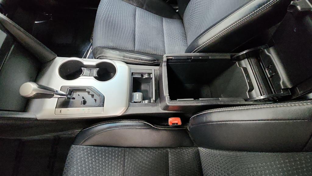 Thumbnail: 2014 Toyota Camry - 28