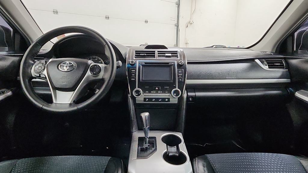 Thumbnail: 2014 Toyota Camry - 12