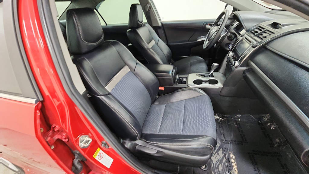 Thumbnail: 2014 Toyota Camry - 10