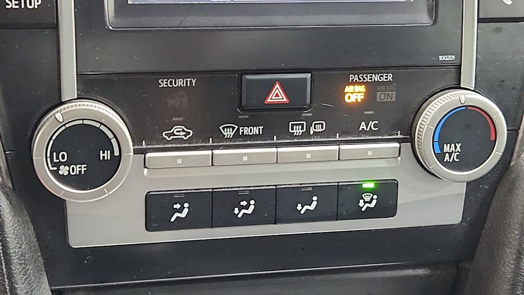 Thumbnail: 2014 Toyota Camry - 27