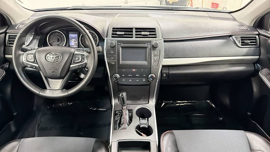 Thumbnail: 2017 Toyota Camry - 14