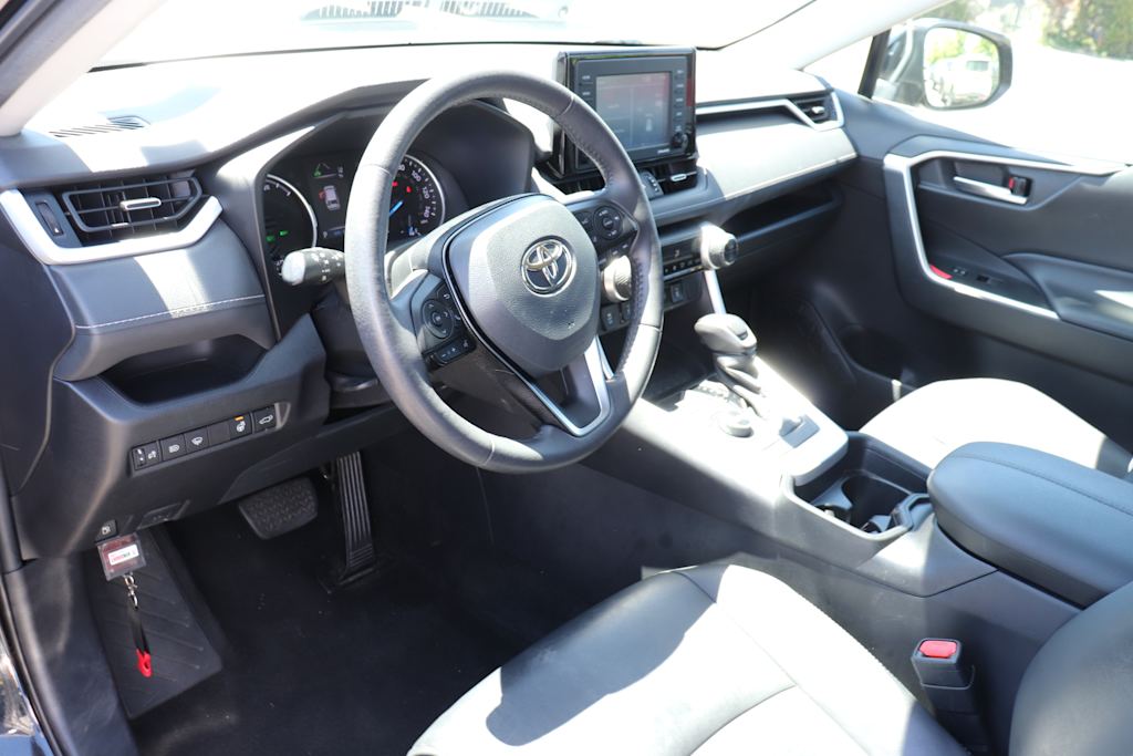 Thumbnail: 2021 Toyota RAV4 - 2