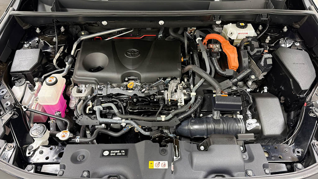 Thumbnail: 2021 Toyota RAV4 - 9