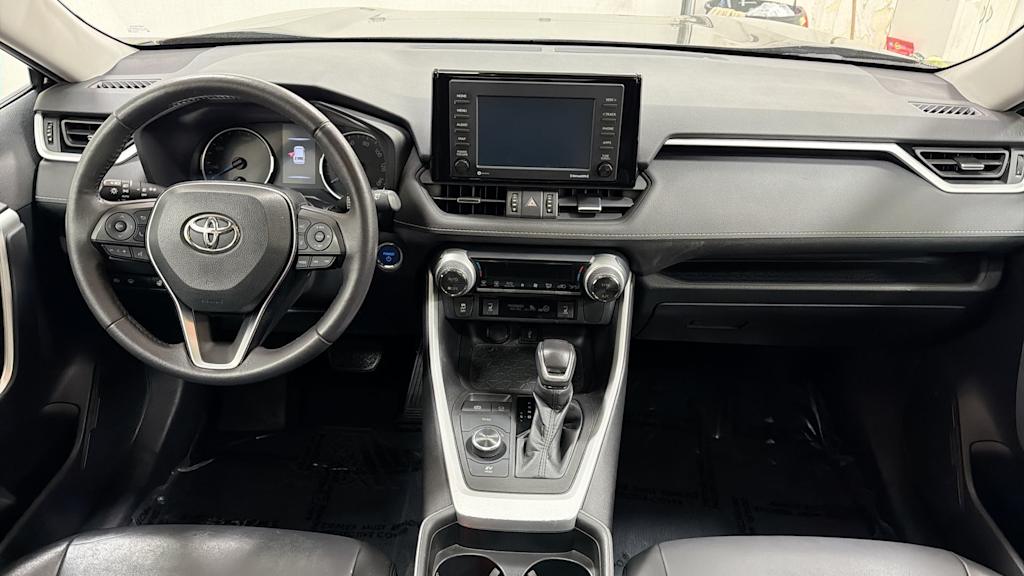 Thumbnail: 2021 Toyota RAV4 - 14