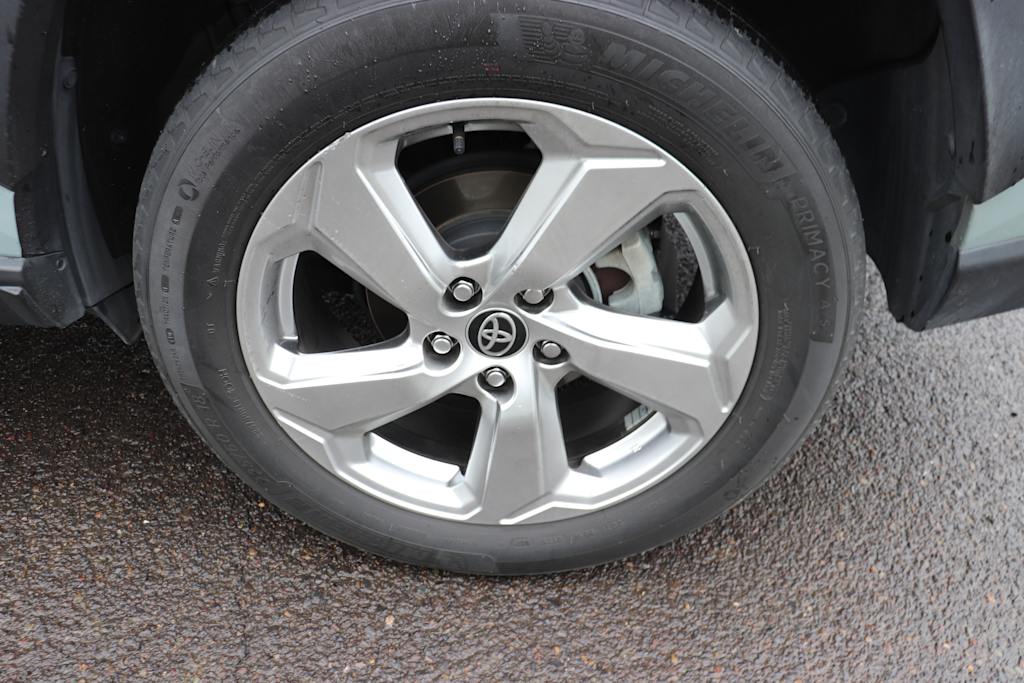 2021 Toyota RAV4 XLE Premium 6