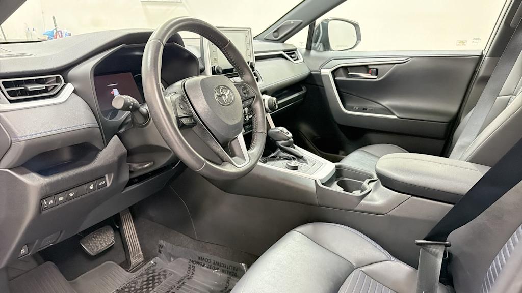 Thumbnail: 2021 Toyota RAV4 - 2