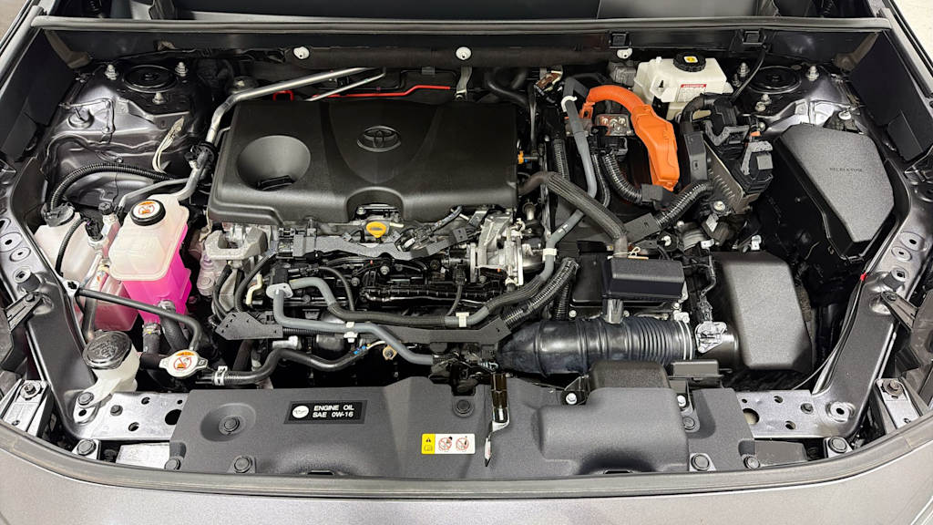 Thumbnail: 2021 Toyota RAV4 - 8