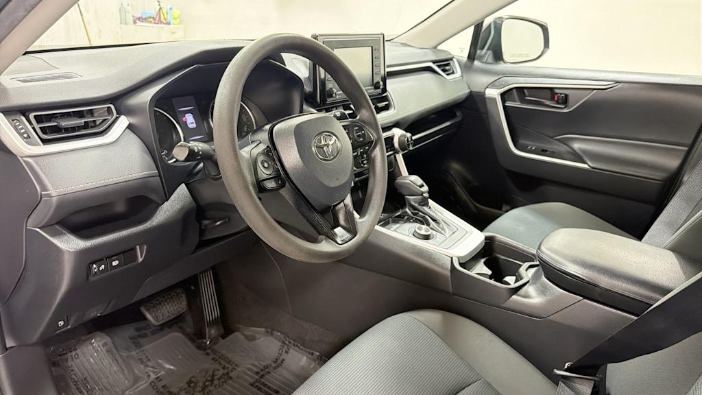 Thumbnail: 2021 Toyota RAV4 - 2