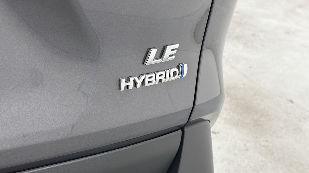 Thumbnail: 2021 Toyota RAV4 - 6