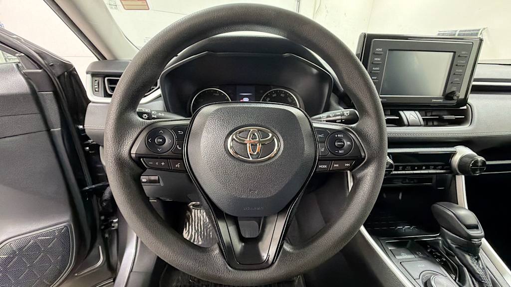 Thumbnail: 2021 Toyota RAV4 - 9