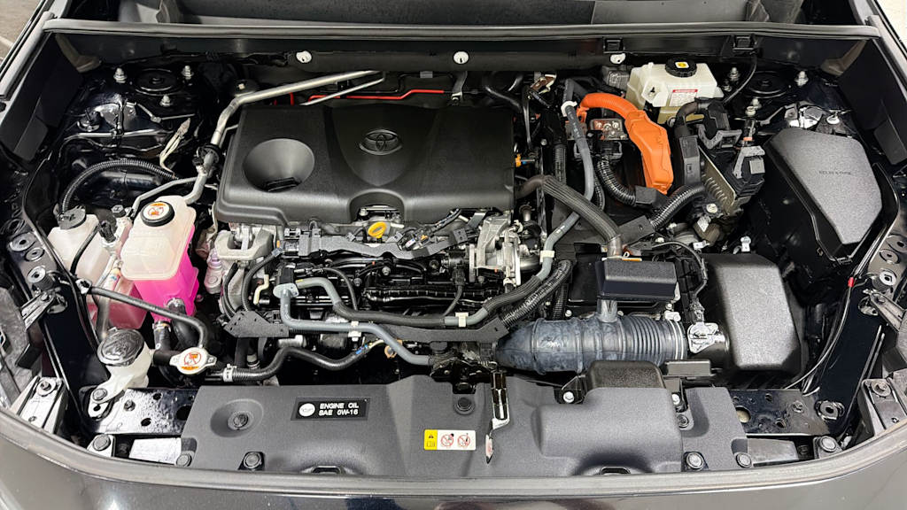Thumbnail: 2021 Toyota RAV4 - 8