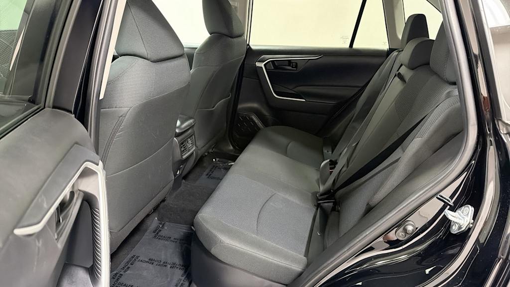 Thumbnail: 2021 Toyota RAV4 - 12