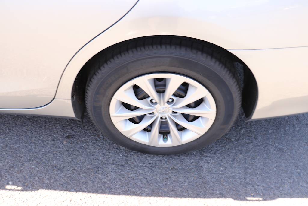 Thumbnail: 2016 Toyota Camry - 7
