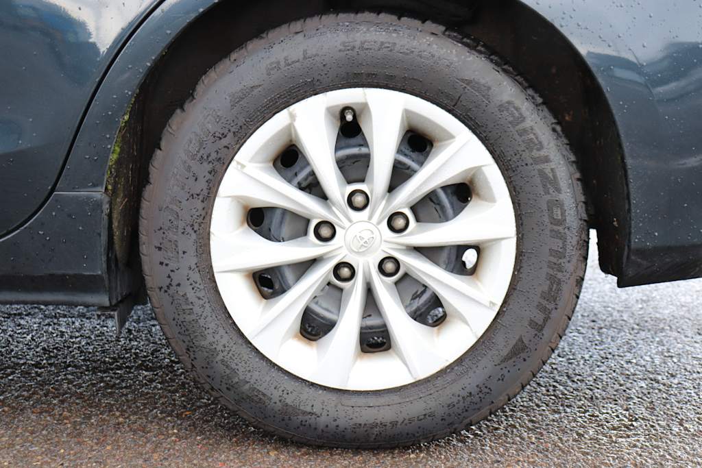 Thumbnail: 2016 Toyota Camry - 6