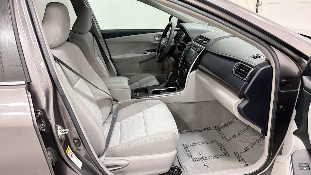 Thumbnail: 2016 Toyota Camry - 12