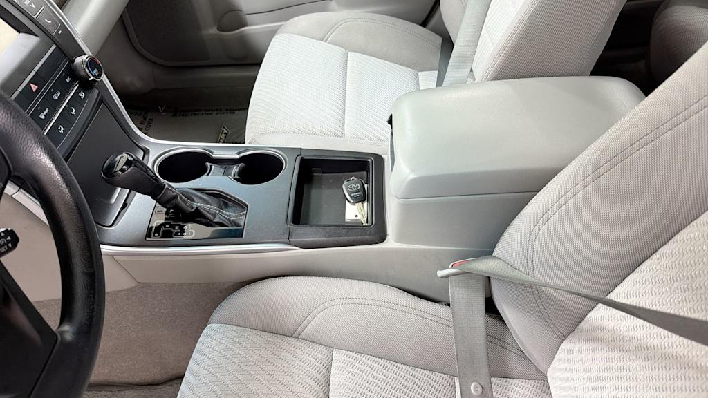 Thumbnail: 2016 Toyota Camry - 28