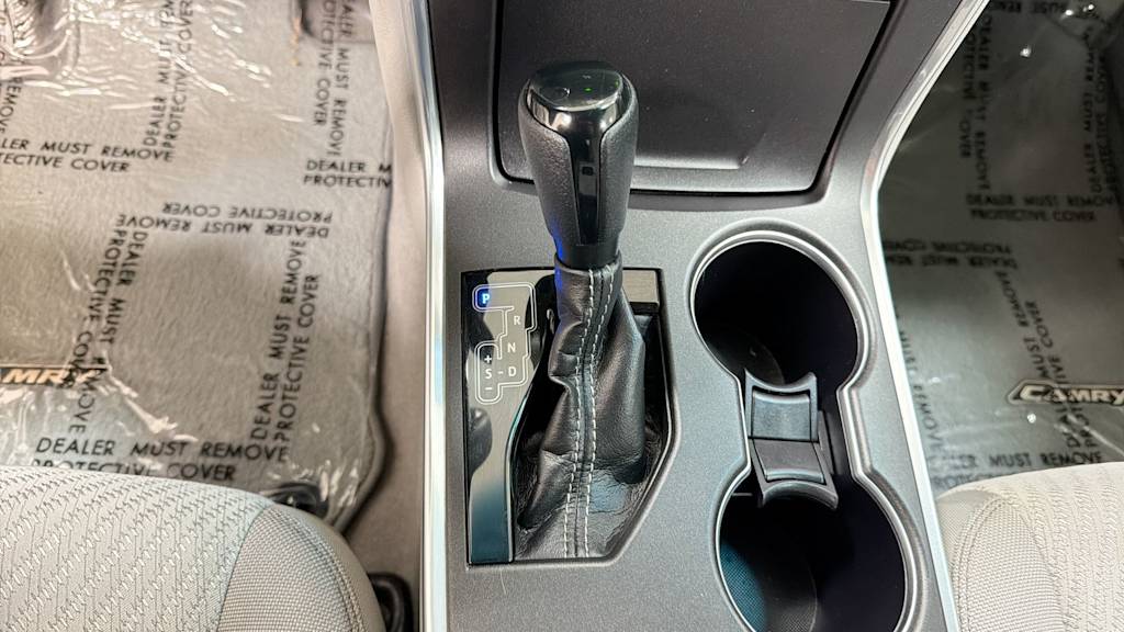 Thumbnail: 2016 Toyota Camry - 16