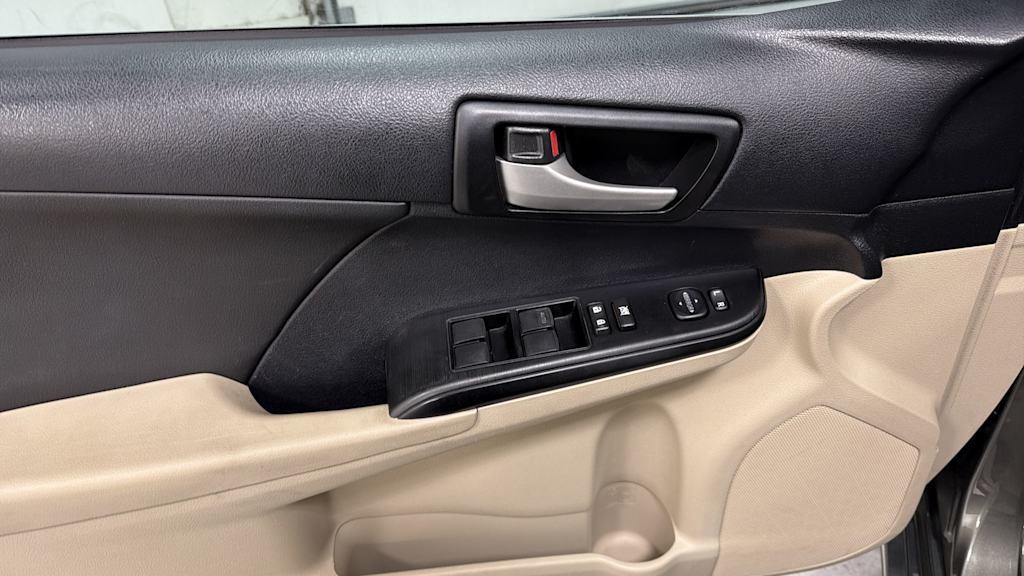 Thumbnail: 2014 Toyota Camry - 26