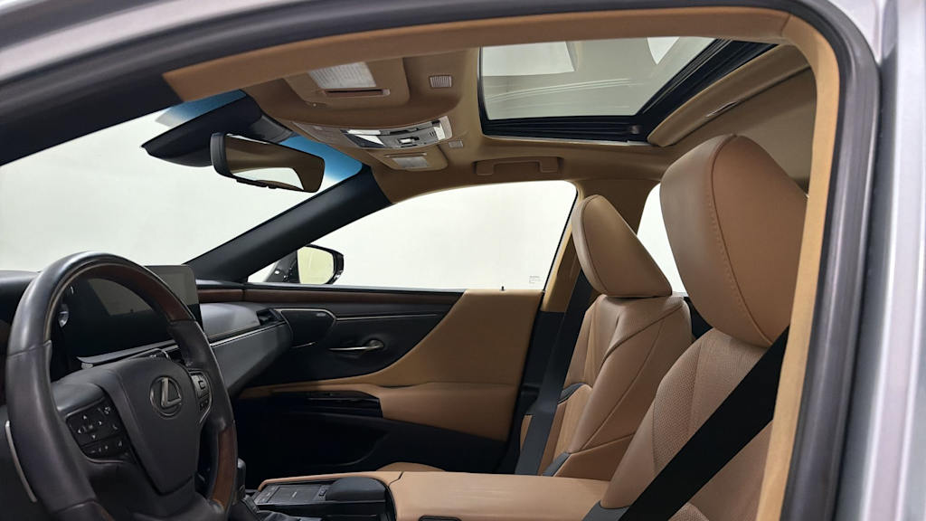Thumbnail: 2022 Lexus ES - 11