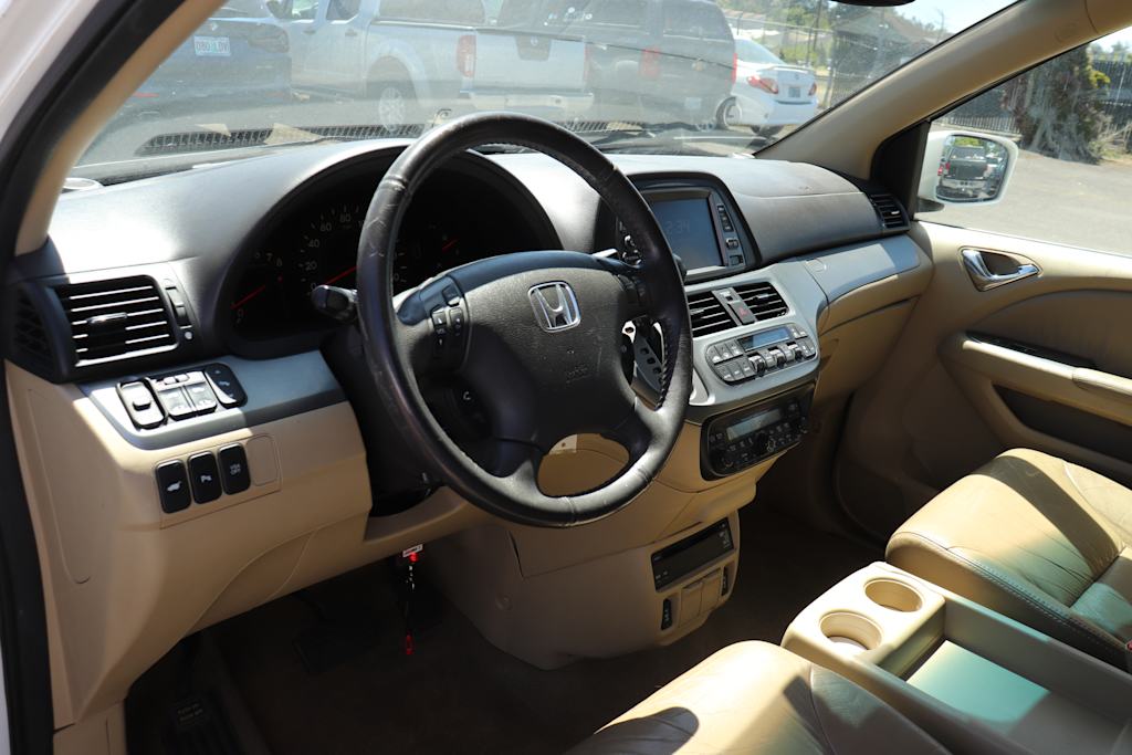 Thumbnail: 2010 Honda Odyssey - 2