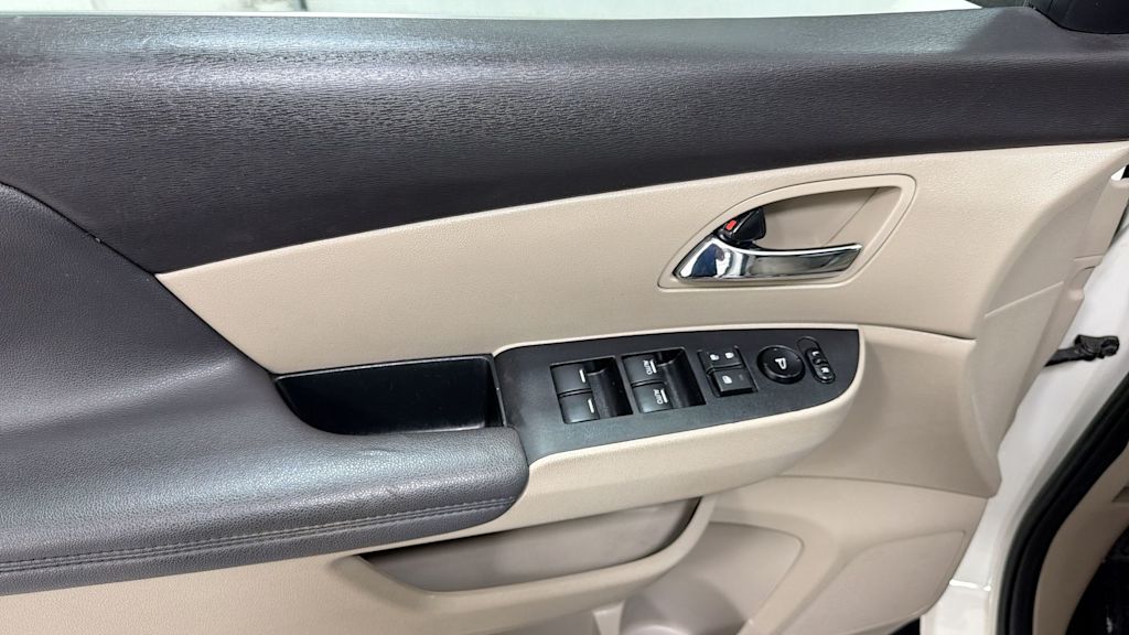 Thumbnail: 2016 Honda Odyssey - 25