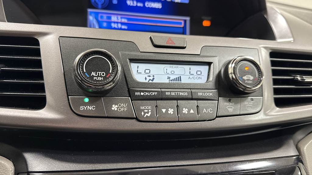 Thumbnail: 2017 Honda Odyssey - 28