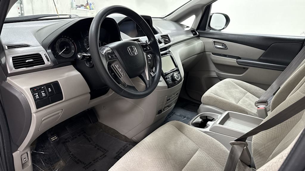 Thumbnail: 2017 Honda Odyssey - 2