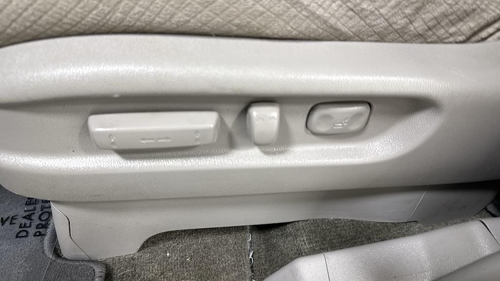 Thumbnail: 2017 Honda Odyssey - 25