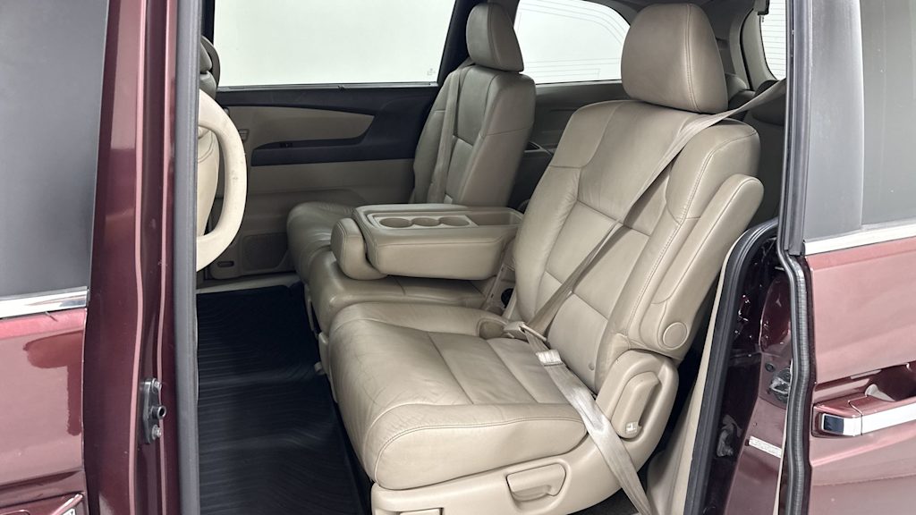 Thumbnail: 2012 Honda Odyssey - 13