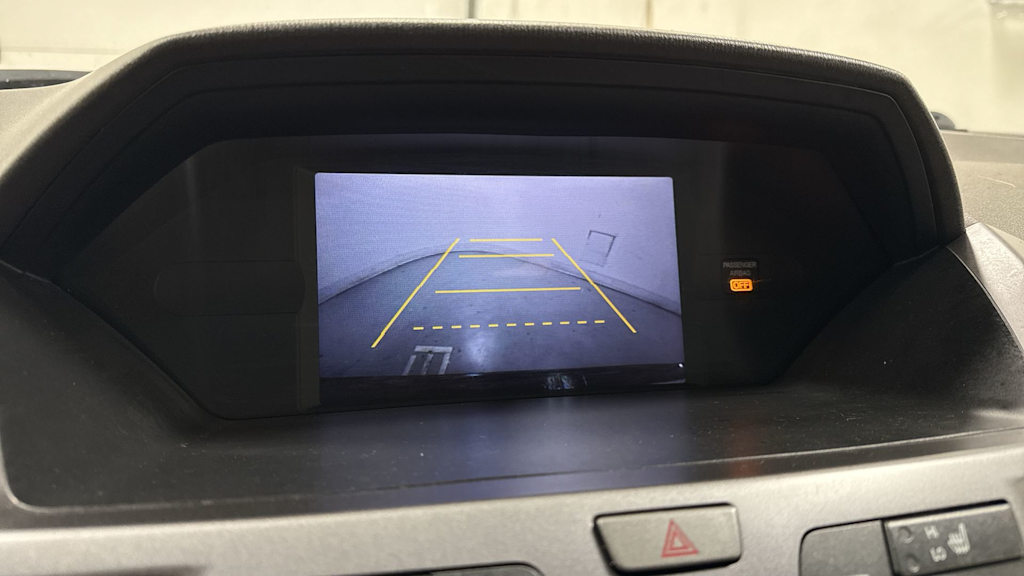 Thumbnail: 2012 Honda Odyssey - 25