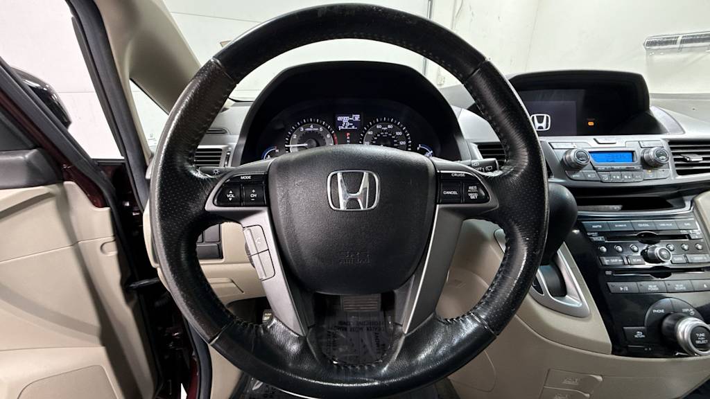 Thumbnail: 2012 Honda Odyssey - 10