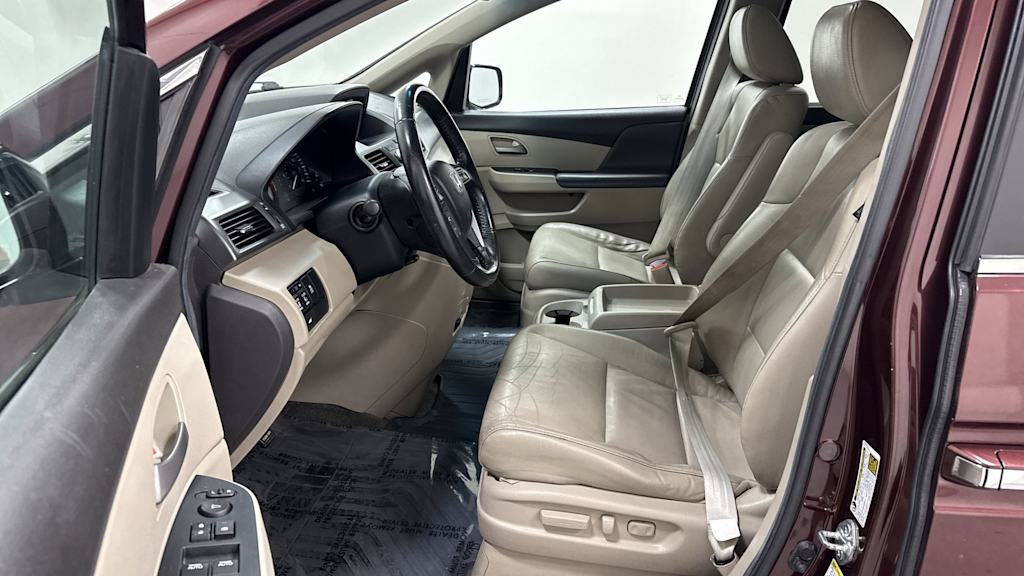 Thumbnail: 2012 Honda Odyssey - 11