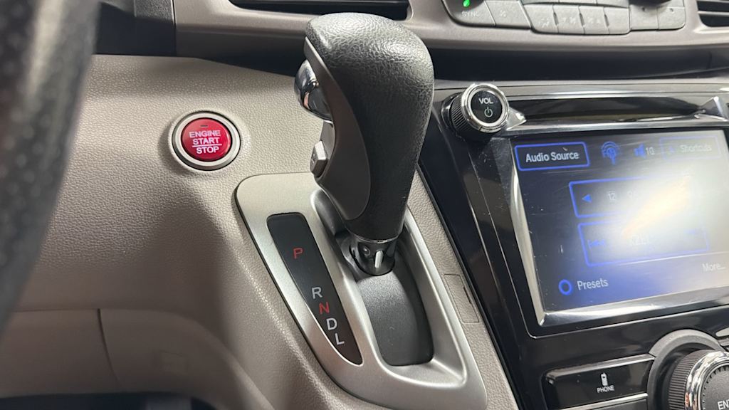 Thumbnail: 2016 Honda Odyssey - 15