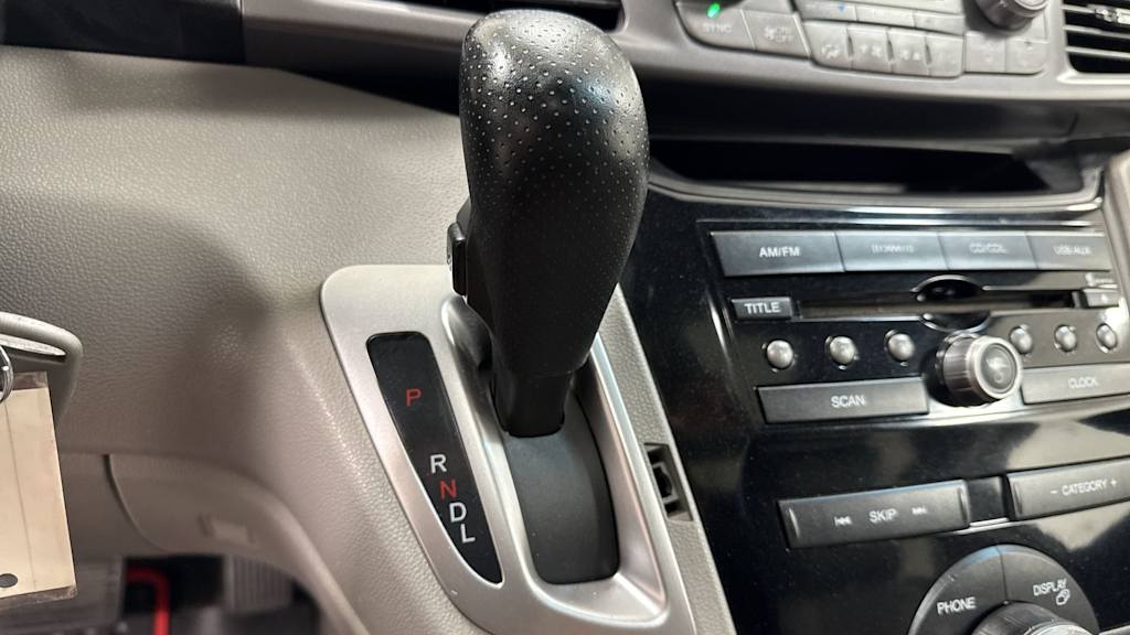 Thumbnail: 2012 Honda Odyssey - 16