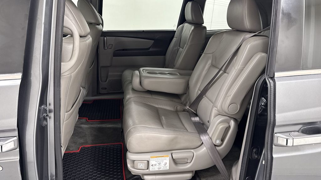 Thumbnail: 2012 Honda Odyssey - 13