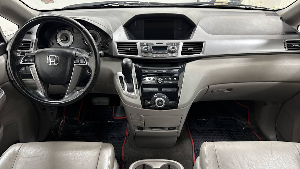 Thumbnail: 2012 Honda Odyssey - 14