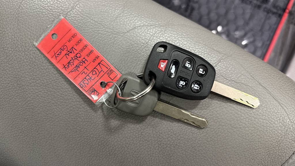 Thumbnail: 2012 Honda Odyssey - 19