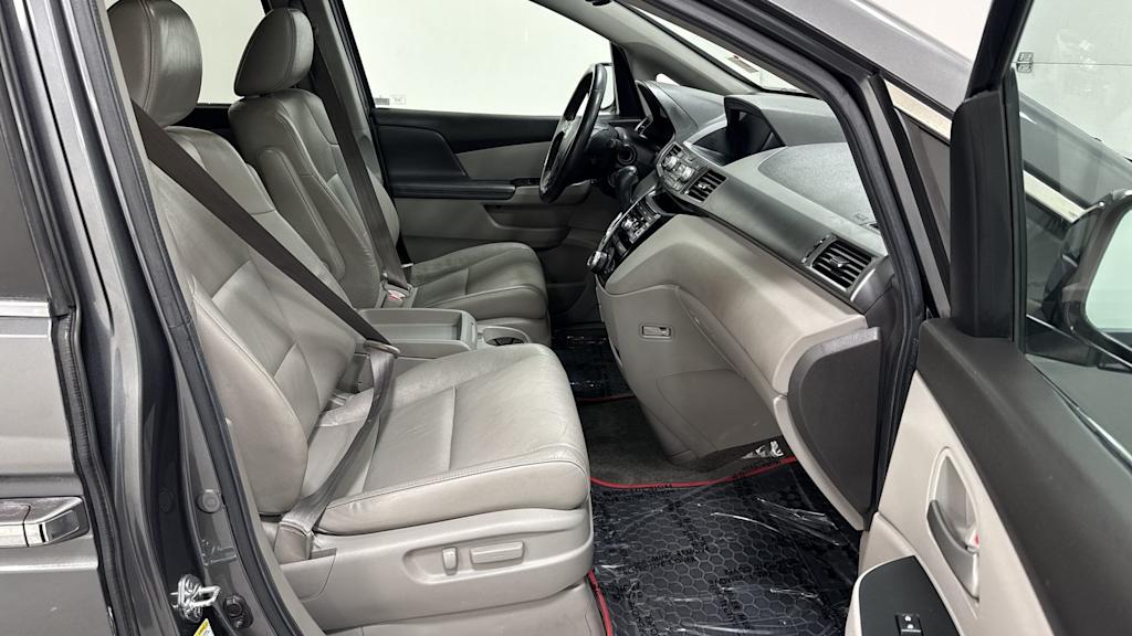 Thumbnail: 2012 Honda Odyssey - 32