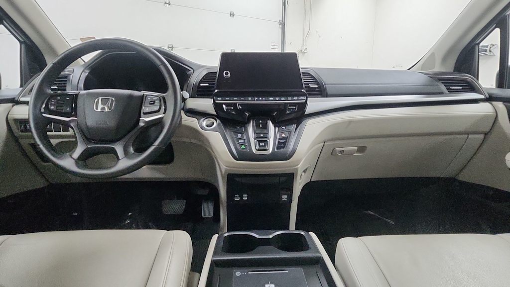 Thumbnail: 2025 Honda Odyssey - 13
