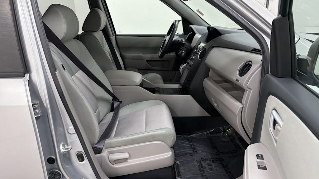 Thumbnail: 2013 Honda Pilot - 31
