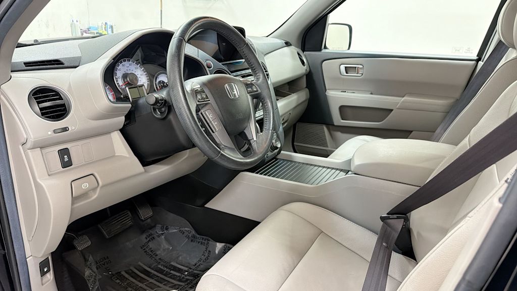Thumbnail: 2012 Honda Pilot - 11