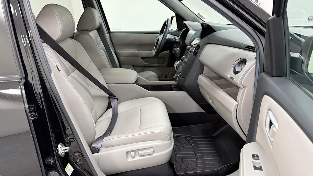 Thumbnail: 2012 Honda Pilot - 33