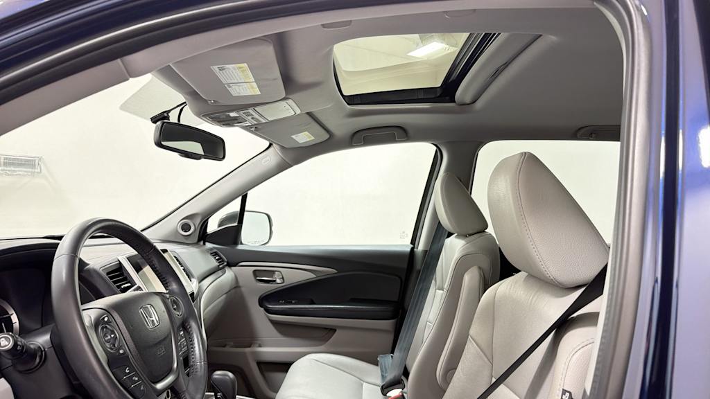 Thumbnail: 2018 Honda Pilot - 11