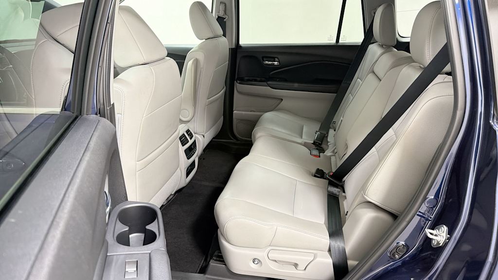 Thumbnail: 2018 Honda Pilot - 12