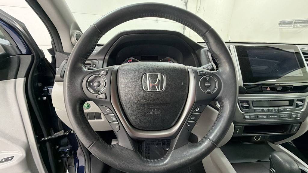 Thumbnail: 2018 Honda Pilot - 9